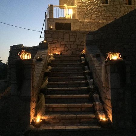 Panoraia Maisons Margariti Luaran gambar